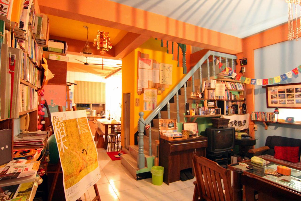 Dulan Groundnut Backpacker Hostel Donghe Eksteriør billede